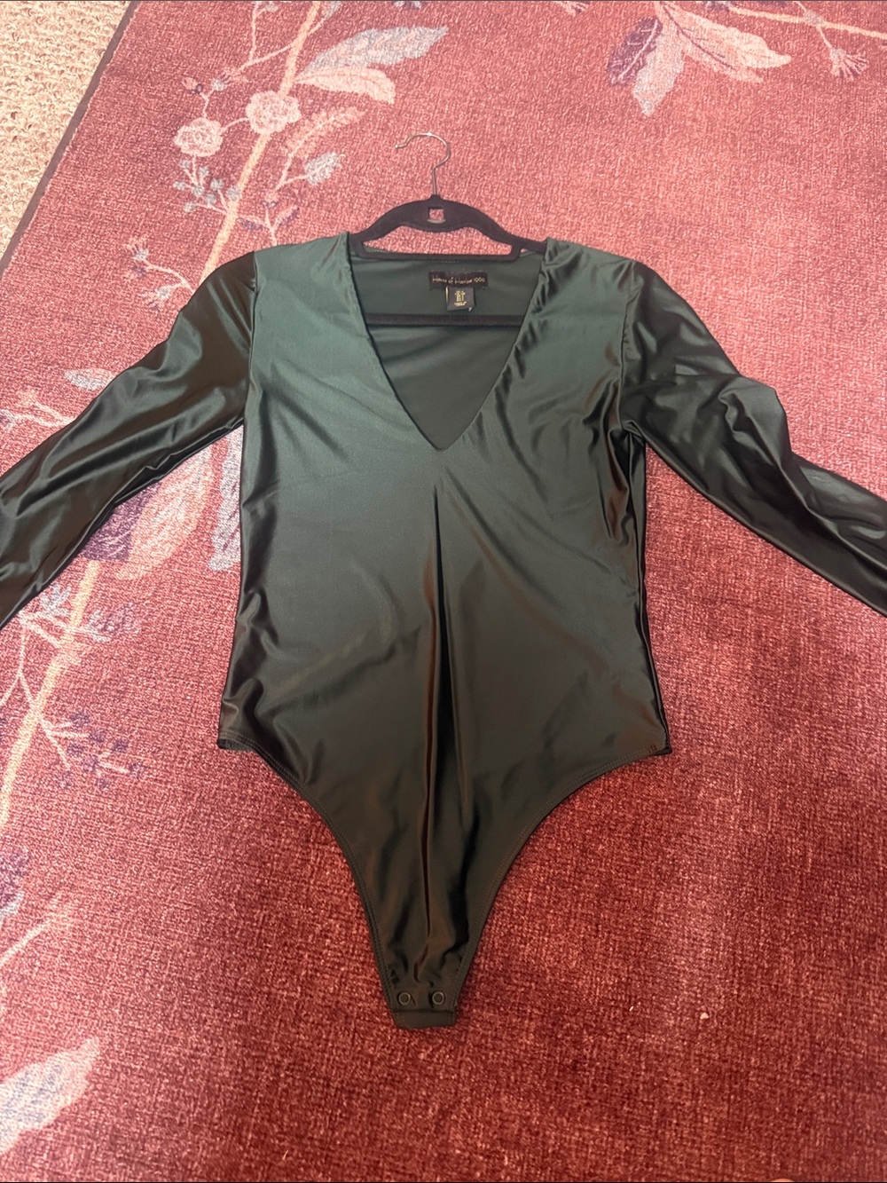 House of Harlow 1960 emerald V-Neck Long Sleeve Bodysuit